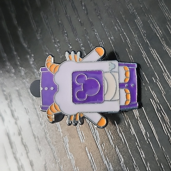 Disney Jewelry - Disney Figment Magic Band Enamel Pin *Official*